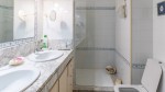 Planta baja en venta. Segunda línea del mar.