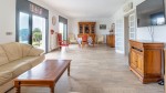 Se vende casa rústica con piscina en una gran parcela cerca del centro de Cambrils